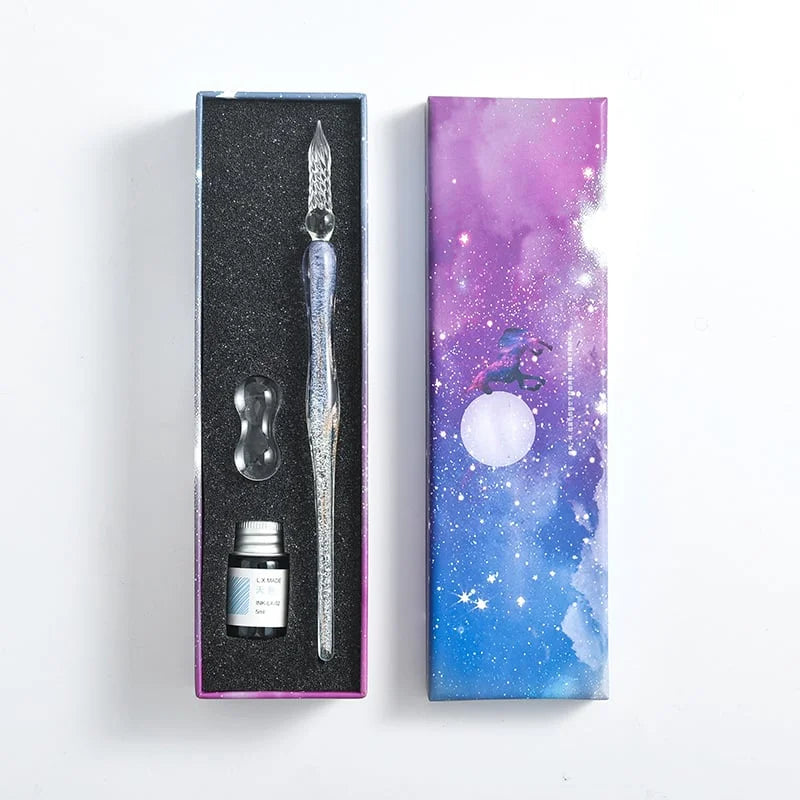 Write with elegance using the glass-dipped pen 