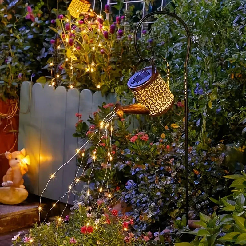 Lanterna annaffiatoio luminosa che trasforma il tuo giardino in una favola 