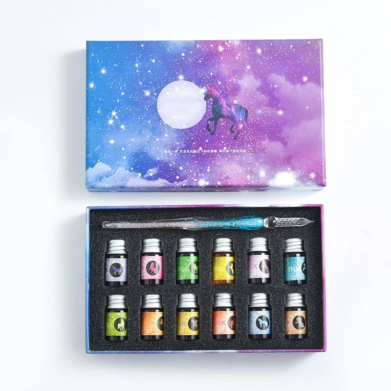 Write with elegance using the glass-dipped pen 