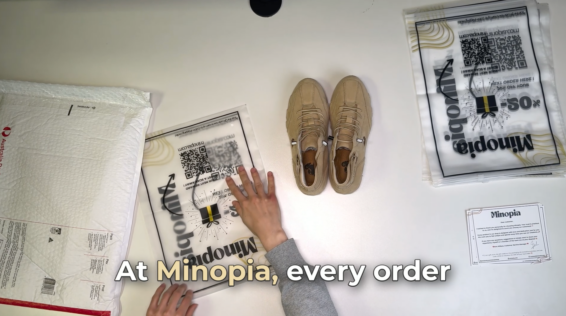 Încărcați videoclipul: 