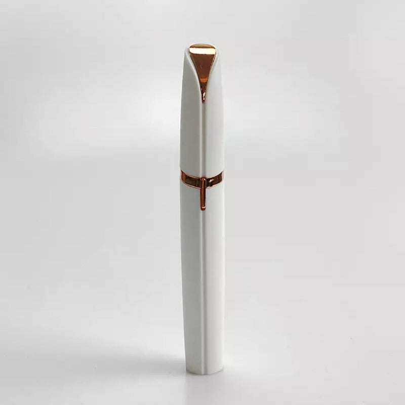 眉を整えるための正確で痛みのない脱毛 